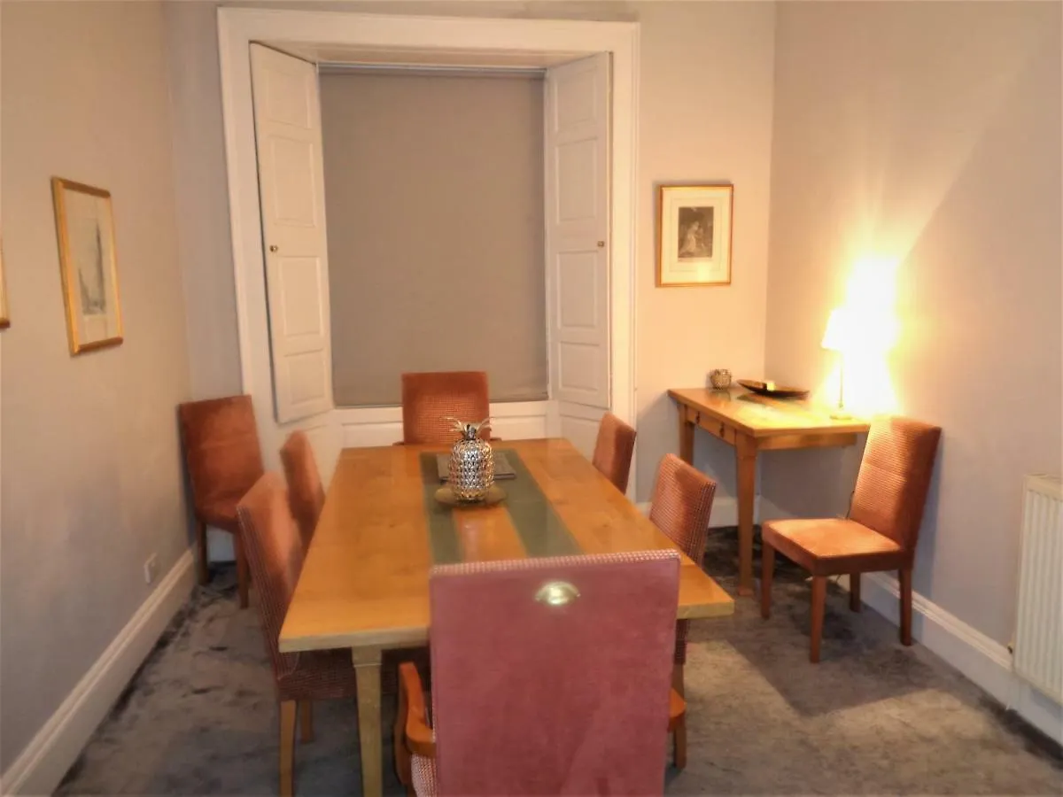 Heritage City - Central York Place Apt Edinburgh